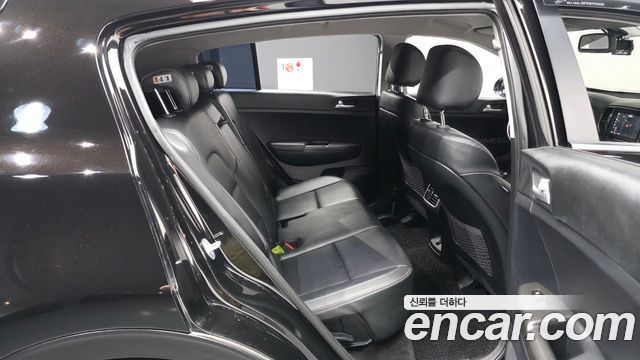 Kia Sportage 2018 — photo 18