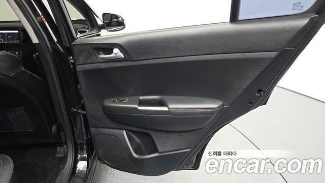 Kia Sportage 2018 — photo 15