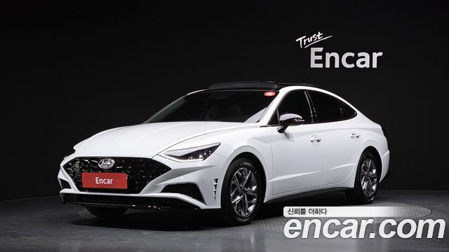 Hyundai Sonata 2022 — photo 1