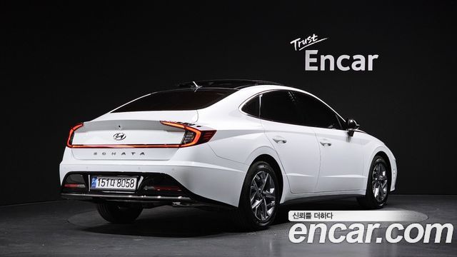 Hyundai Sonata 2022 — photo 2
