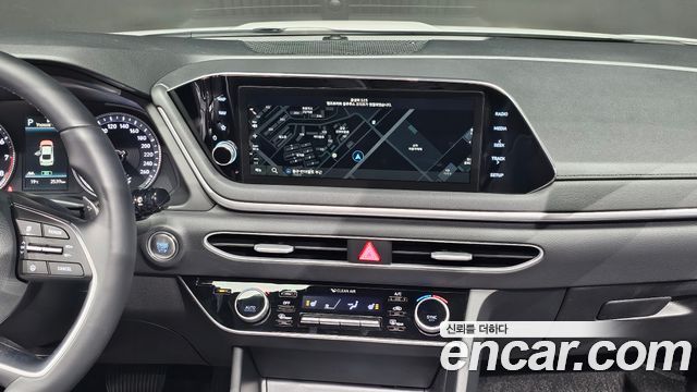 Hyundai Sonata 2022 — photo 14
