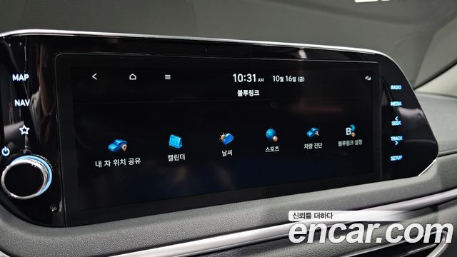Hyundai Sonata 2022 — photo 16