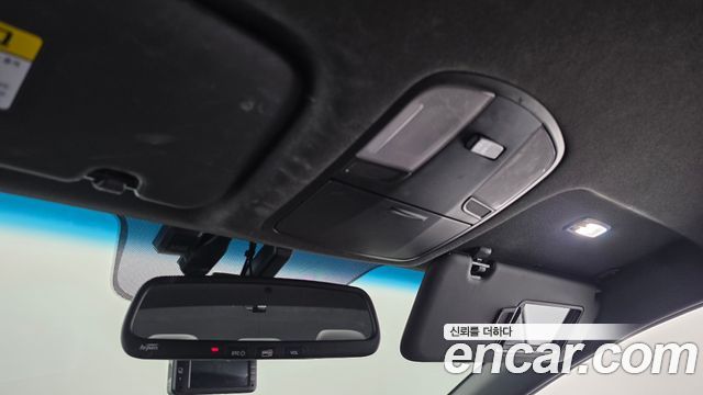 Hyundai AVANTE 2018 — photo 18
