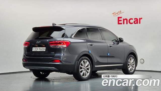 Kia Sorento 2015 — photo 2