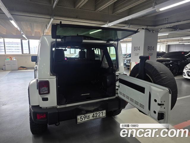 Jeep Wrangler 2012 — photo 6