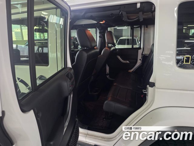 Jeep Wrangler 2012 — photo 8
