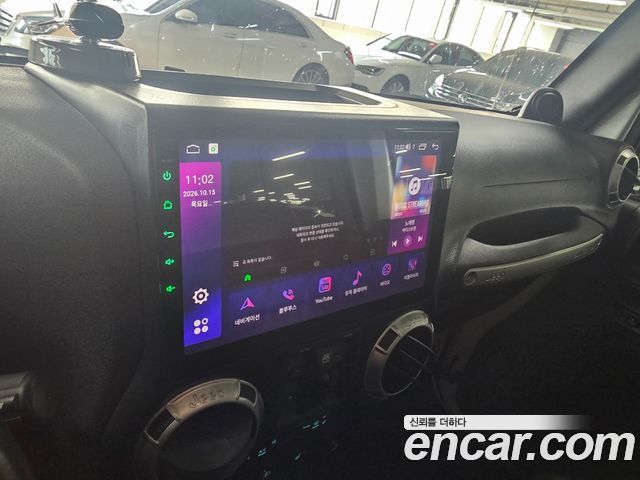 Jeep Wrangler 2012 — photo 13