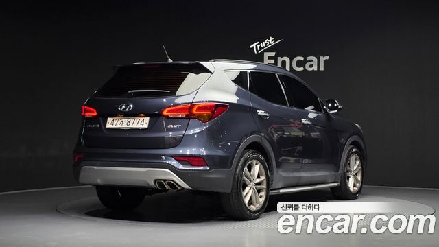 Hyundai Santafe 2016 — photo 2