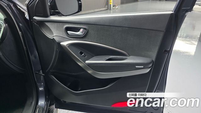 Hyundai Santafe 2016 — photo 15