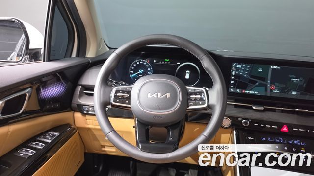Kia Canival 2023 — photo 19