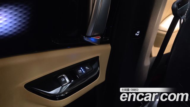 Kia Canival 2023 — photo 25