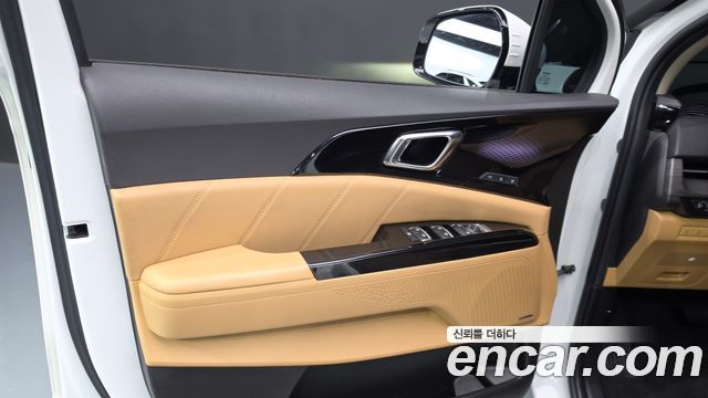 Kia Canival 2023 — photo 14