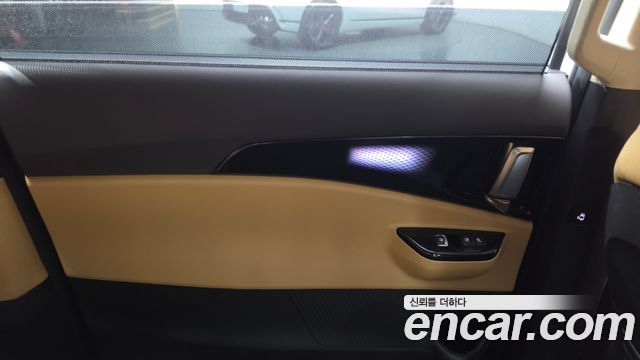 Kia Canival 2023 — photo 15