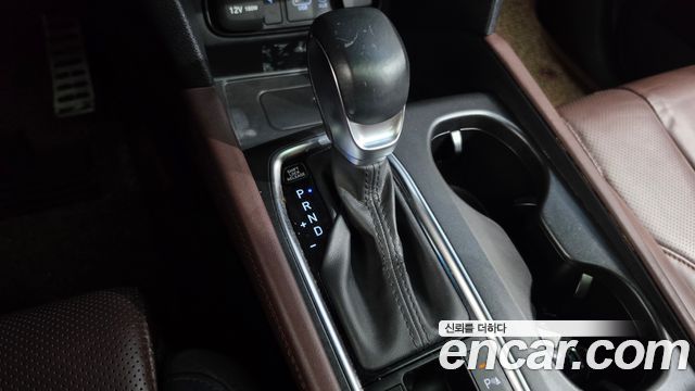 Hyundai Santafe 2019 — photo 12