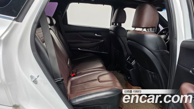 Hyundai Santafe 2019 — photo 17