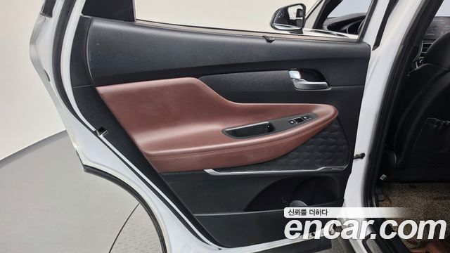 Hyundai Santafe 2019 — photo 15