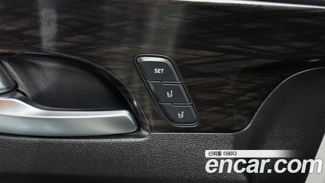 Hyundai Santafe 2019 — photo 33