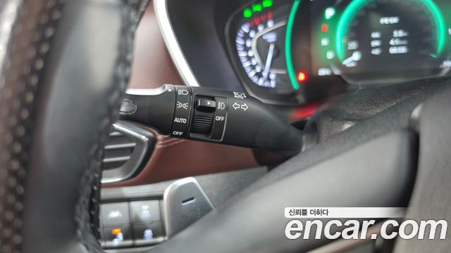 Hyundai Santafe 2019 — photo 35