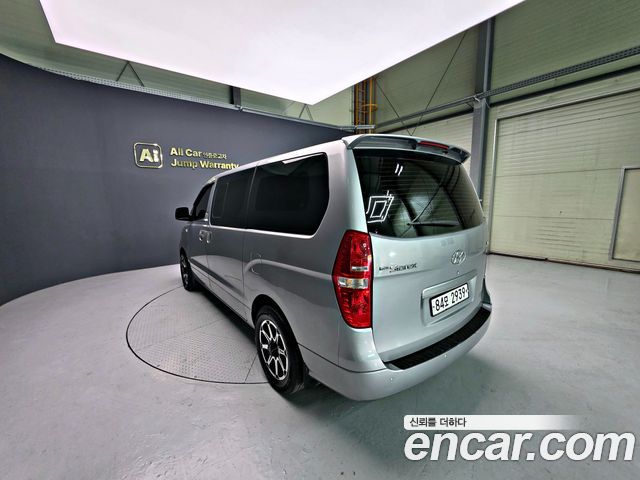 Hyundai Starex 2015 — photo 4