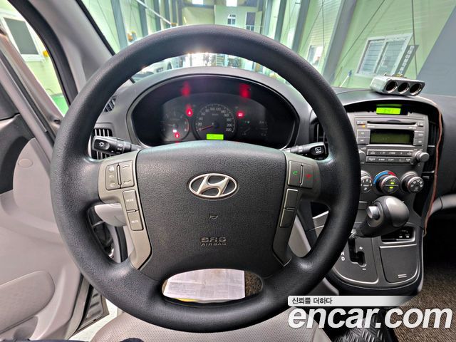 Hyundai Starex 2015 — photo 15