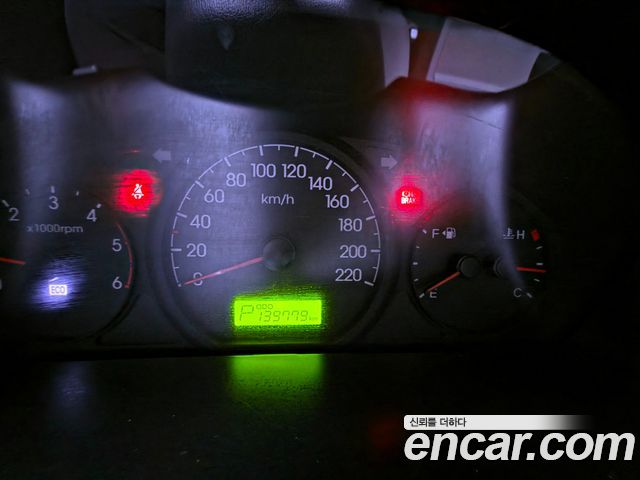 Hyundai Starex 2015 — photo 16