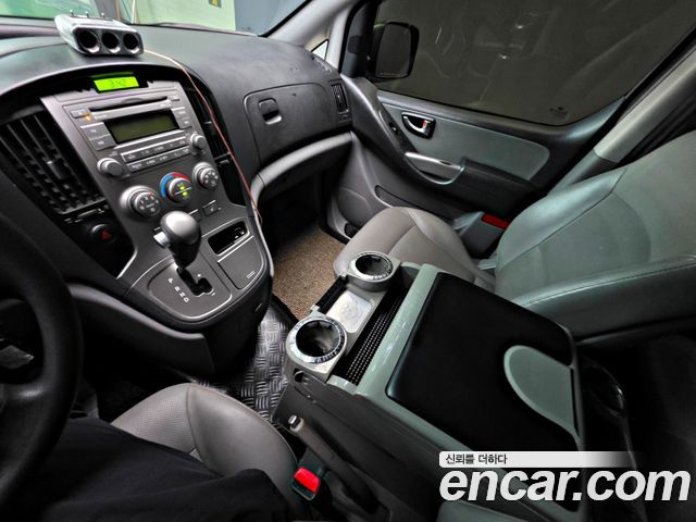 Hyundai Starex 2015 — photo 19