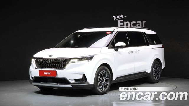 Kia Canival 2021 — photo 1