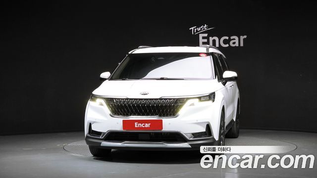 Kia Canival 2021 — photo 3