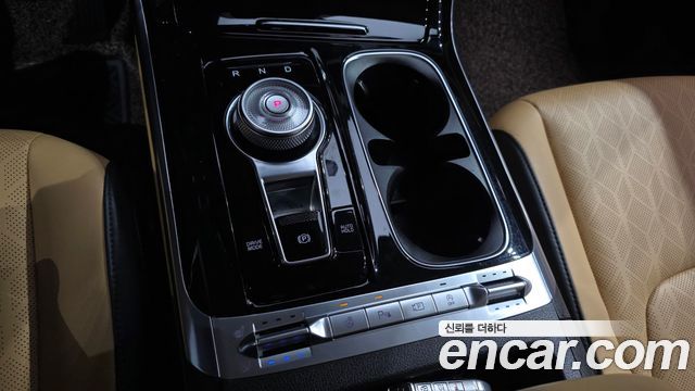 Kia Canival 2021 — photo 9