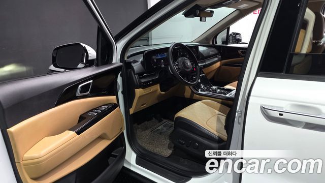 Kia Canival 2021 — photo 10