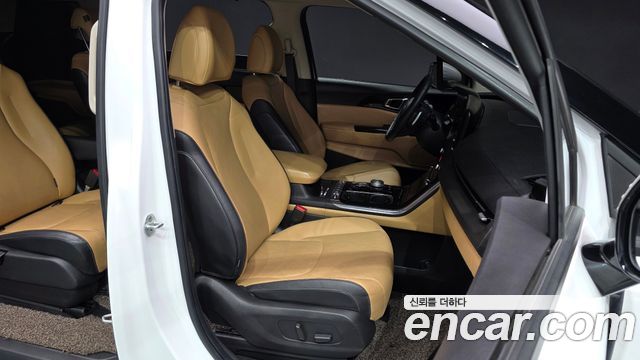 Kia Canival 2021 — photo 11