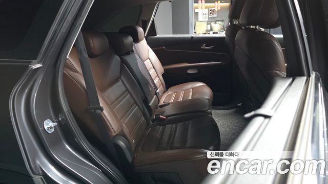 Kia Sorento 2016 — photo 18