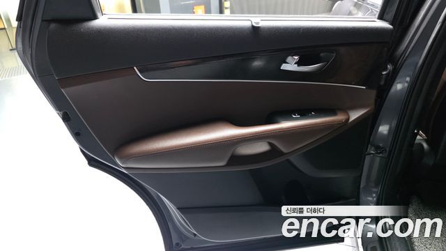 Kia Sorento 2016 — photo 15