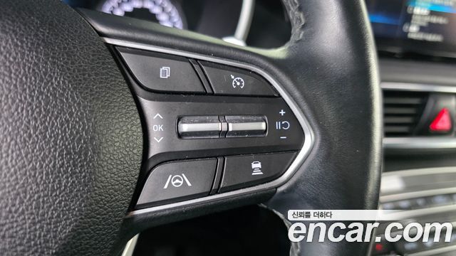 Hyundai Santafe 2022 — photo 25