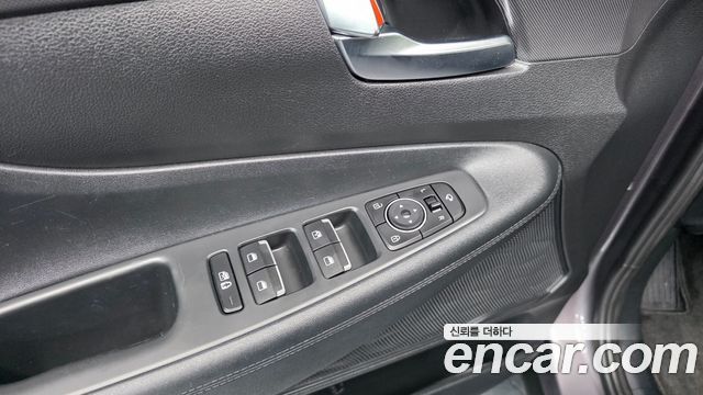 Hyundai Santafe 2022 — photo 26