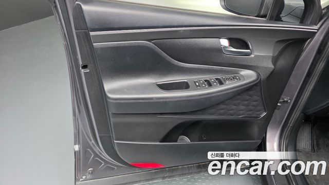 Hyundai Santafe 2022 — photo 14