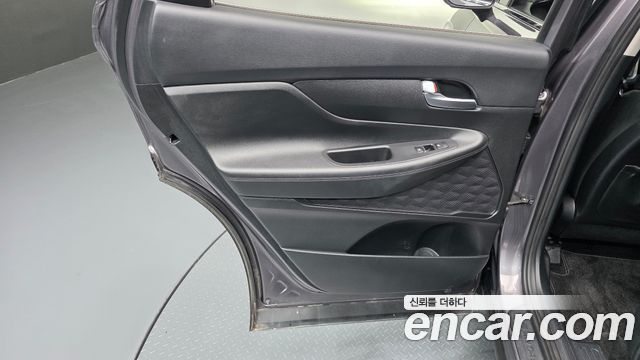 Hyundai Santafe 2022 — photo 15