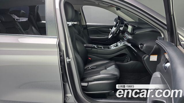 Hyundai Santafe 2022 — photo 16