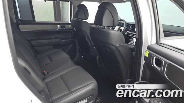 Hyundai Santafe 2025 — photo 18