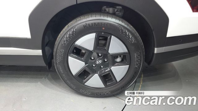 Hyundai Santafe 2025 — photo 7