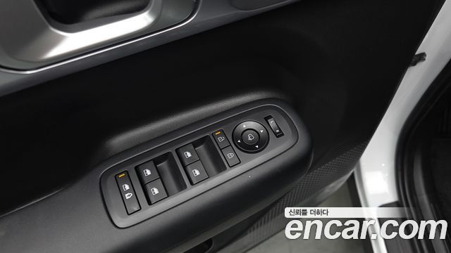Hyundai Santafe 2025 — photo 29