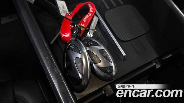 Hyundai Santafe 2025 — photo 34