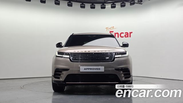 Land Rover Range Rover Velar 2026 — photo 7