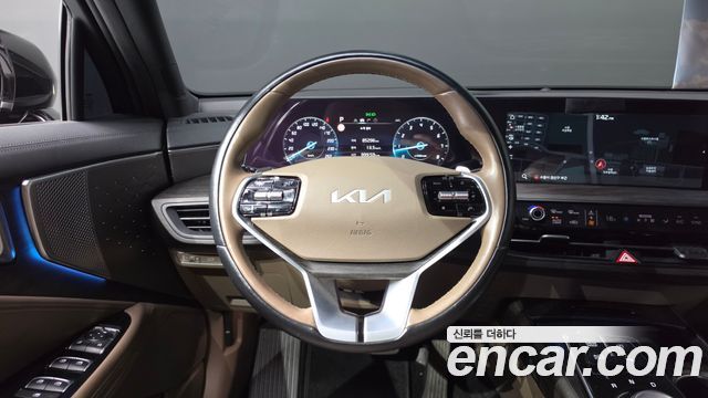 Kia K8 2022 — photo 13