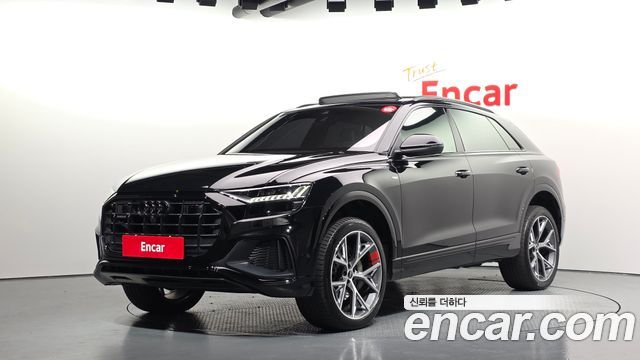 Audi Q8 2023 — photo 1