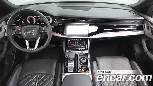 Audi Q8 2023 — photo 7