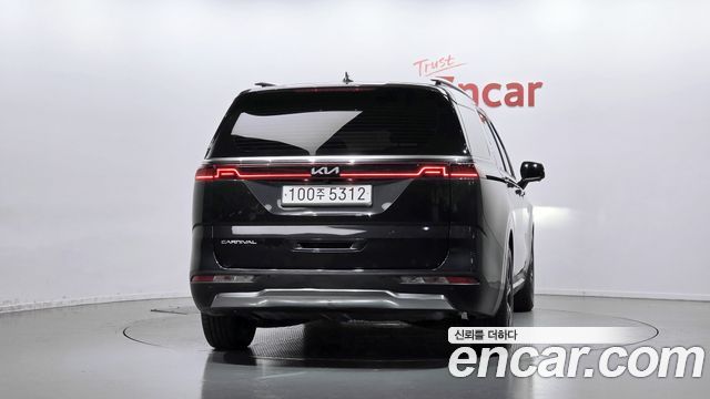 Kia Canival 2022 — photo 4