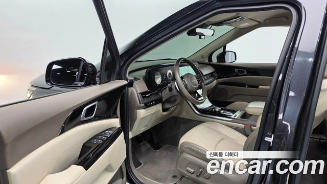 Kia Canival 2022 — photo 10