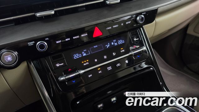 Kia Canival 2022 — photo 19