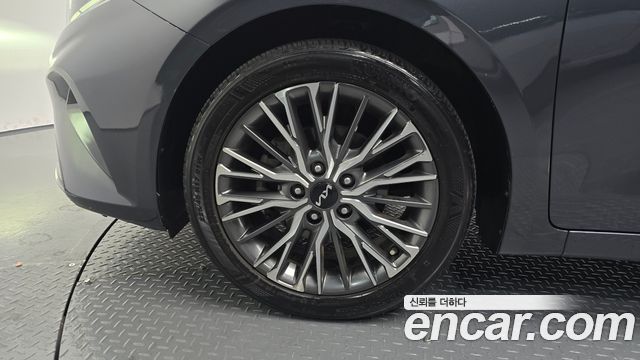 Kia K3 2022 — photo 5